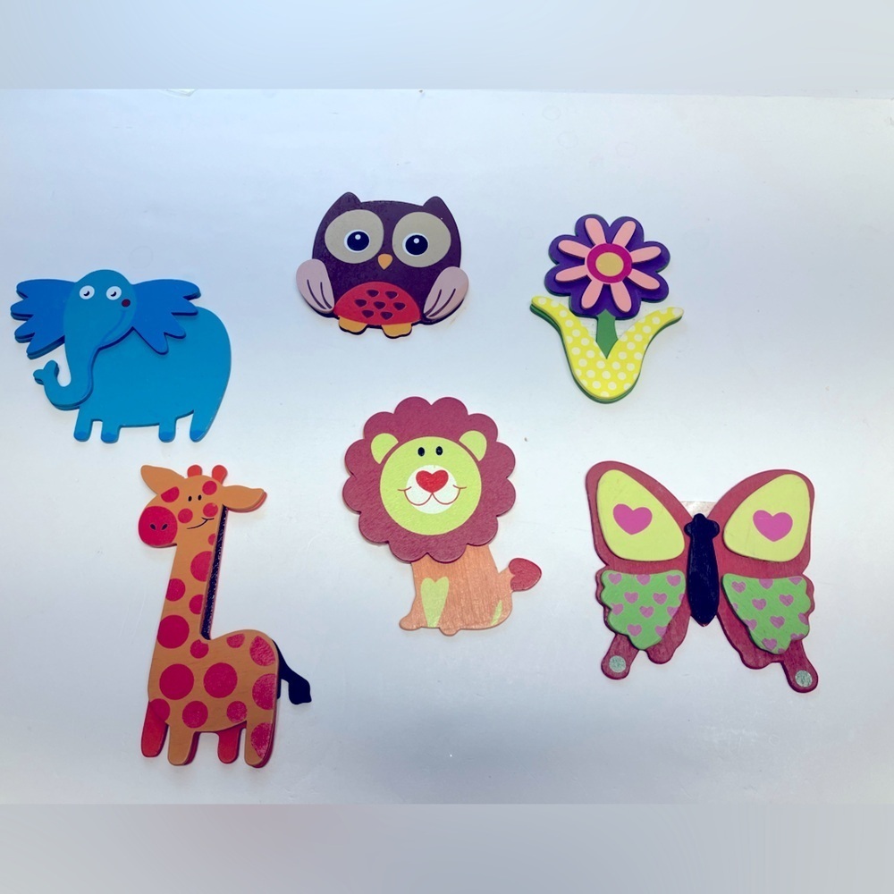 Wooden Animals, Set of 30, Giraffes, Elephants, Owls, Lions, Flower, Butterflies